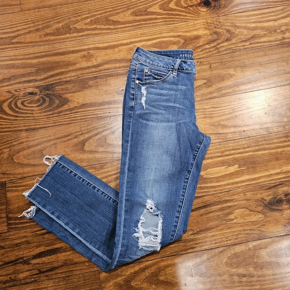 Articles Of Society Distressed Stretch Jean 27 Stretch Ankle Skinny Crop